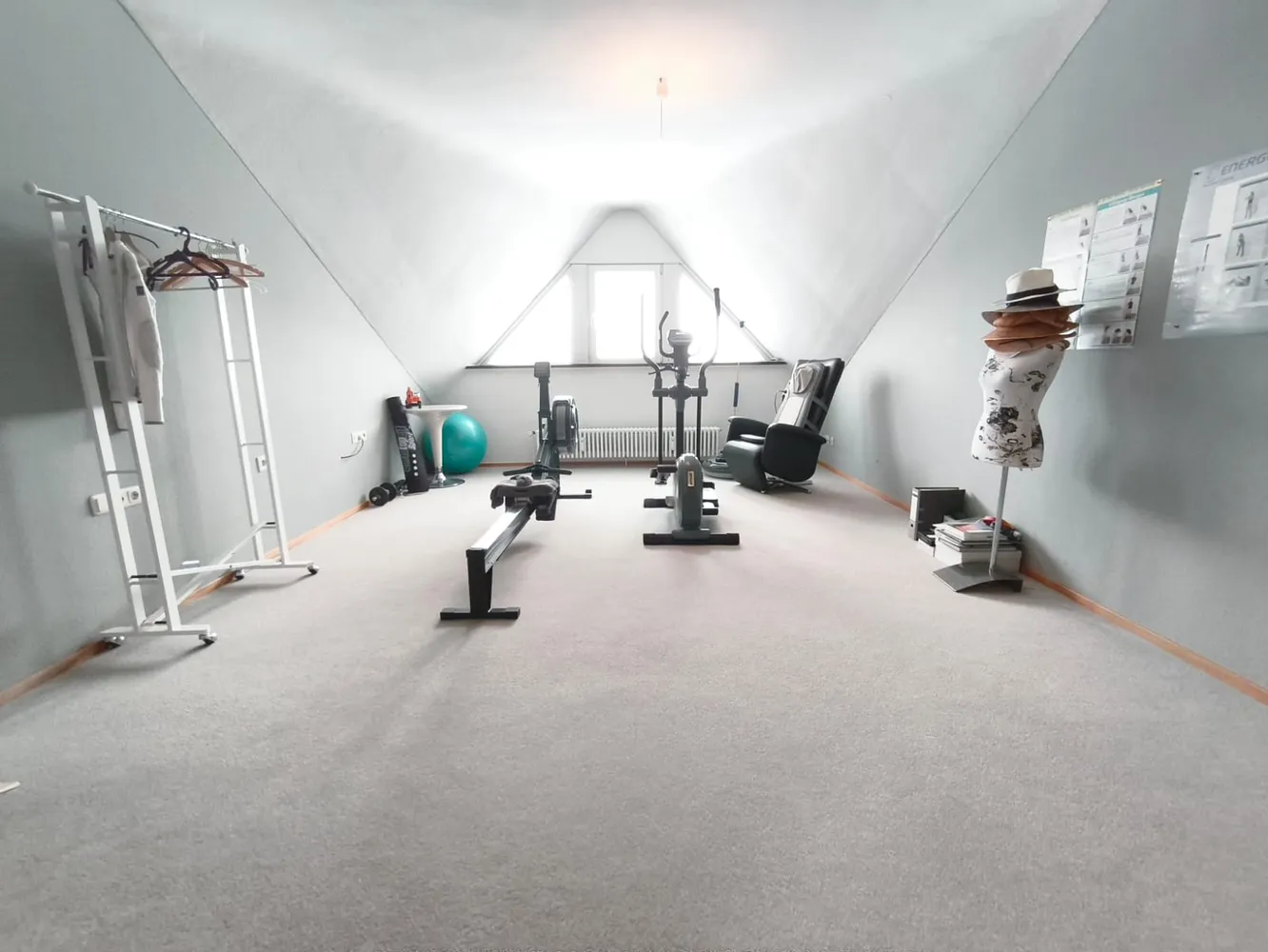 5 Zimmer Wohnung mit 147 m² in Aachen – Bild 1