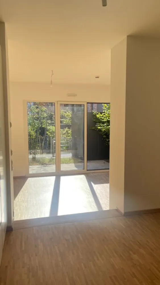 5 Zimmer Wohnung mit 135 m² in Frankfurt am Main – Bild 2