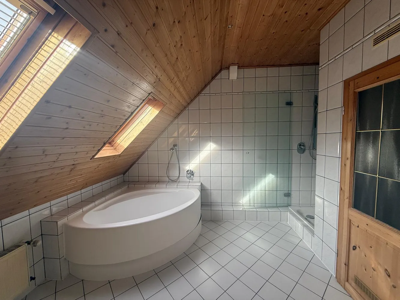 4 Zimmer Wohnung mit 80 m² in Hattingen – Bild 2