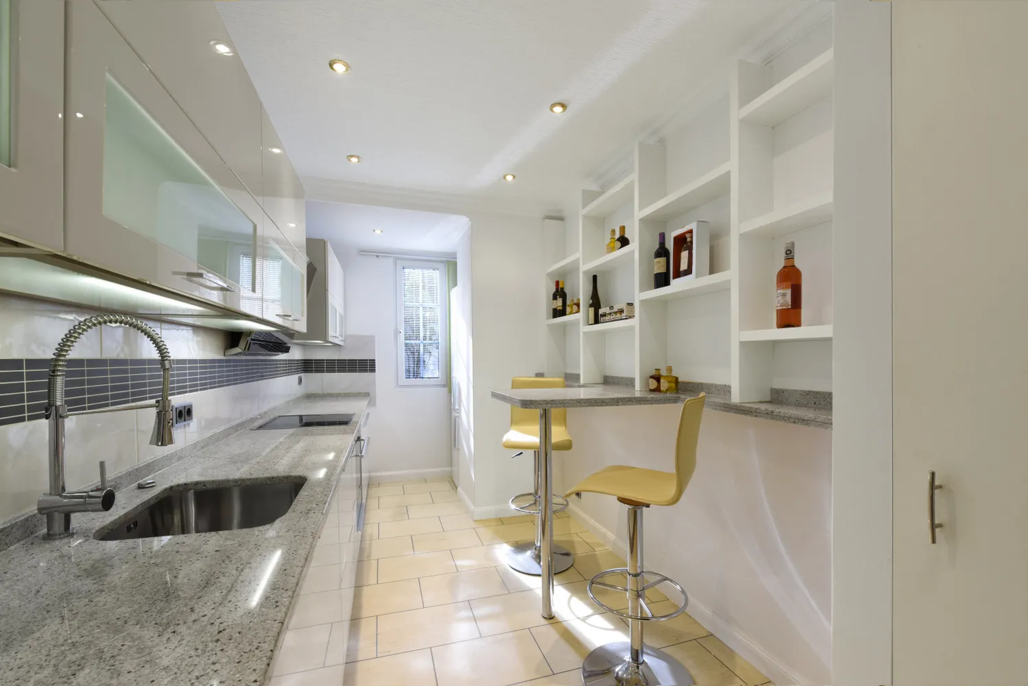 3 Zimmer Wohnung mit 105 m² in Düsseldorf – Bild 5
