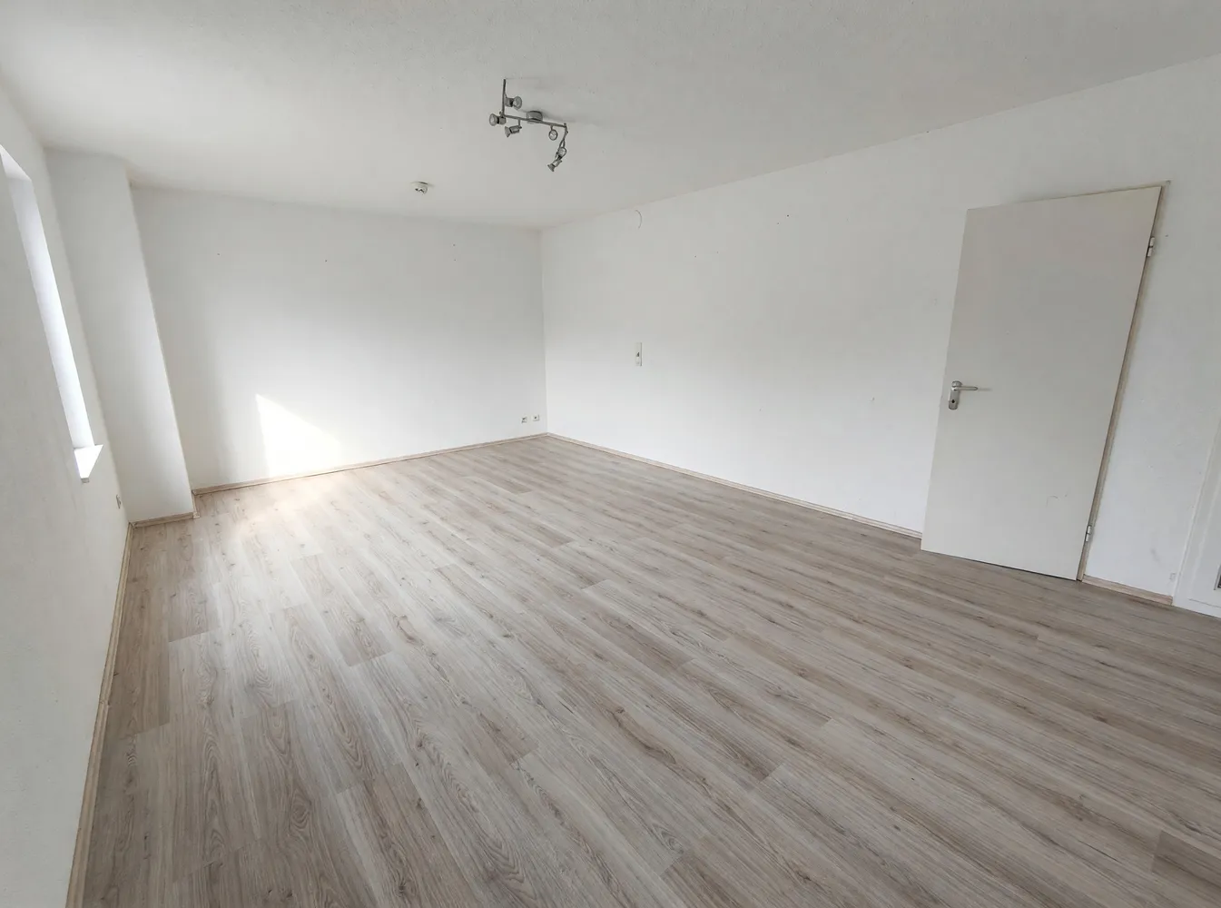 1 room apartment with 36 m² in Wuppertal – Photo 12