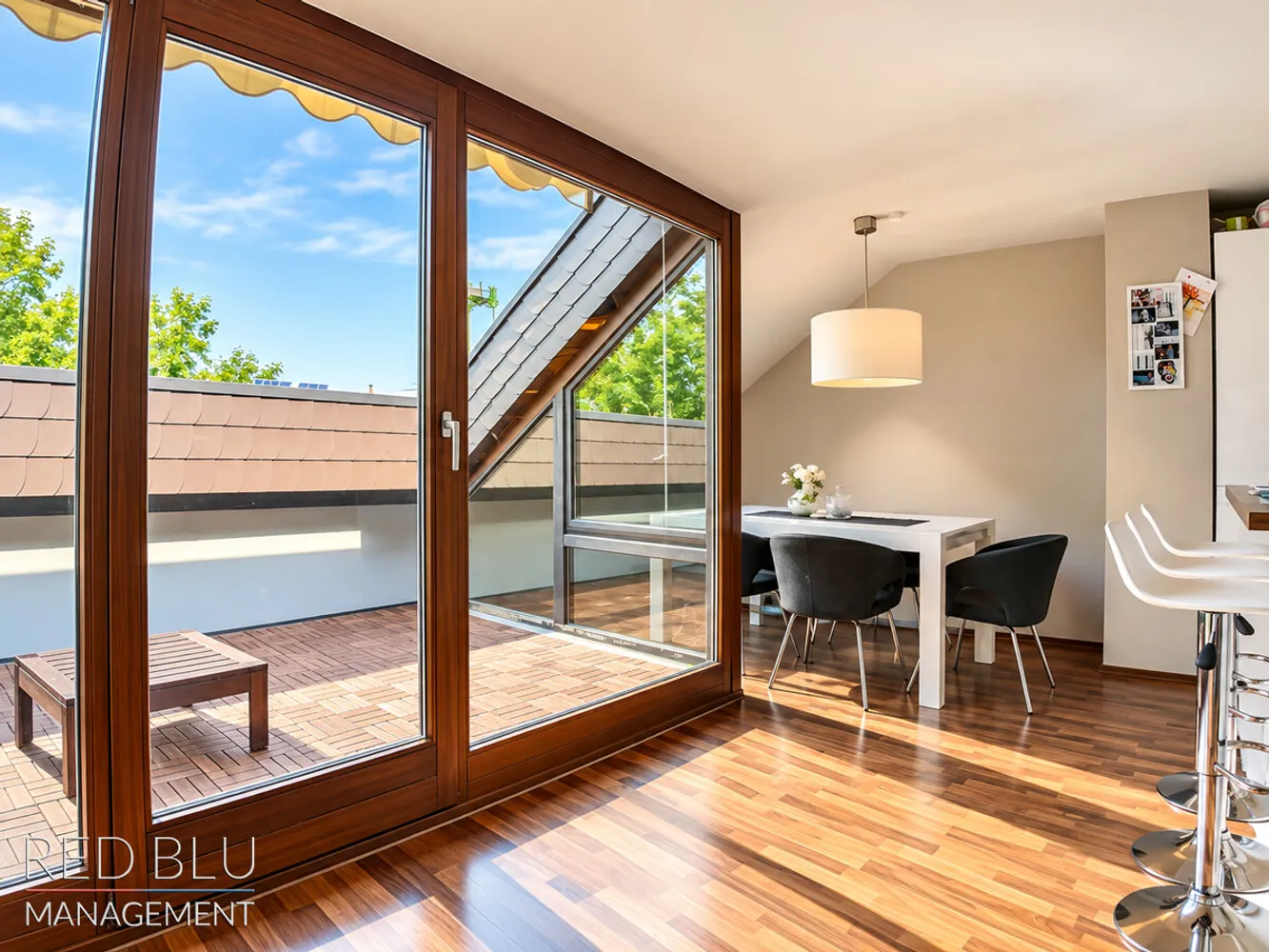 5 Zimmer Wohnung mit 100 m² in Stuttgart – Bild 6