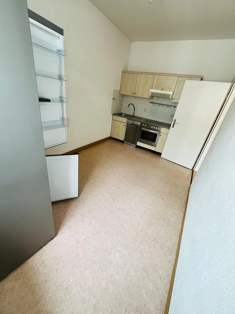 2 Zimmer Wohnung mit 80 m² in Hof – Bild 2