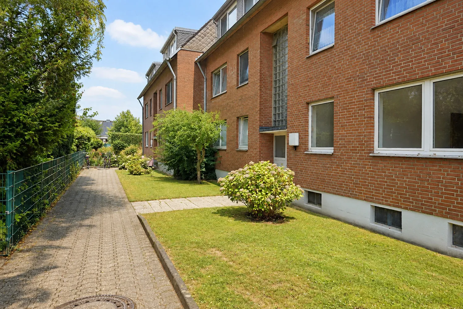 3 Zimmer Wohnung mit 73 m² in Krefeld – Bild 2