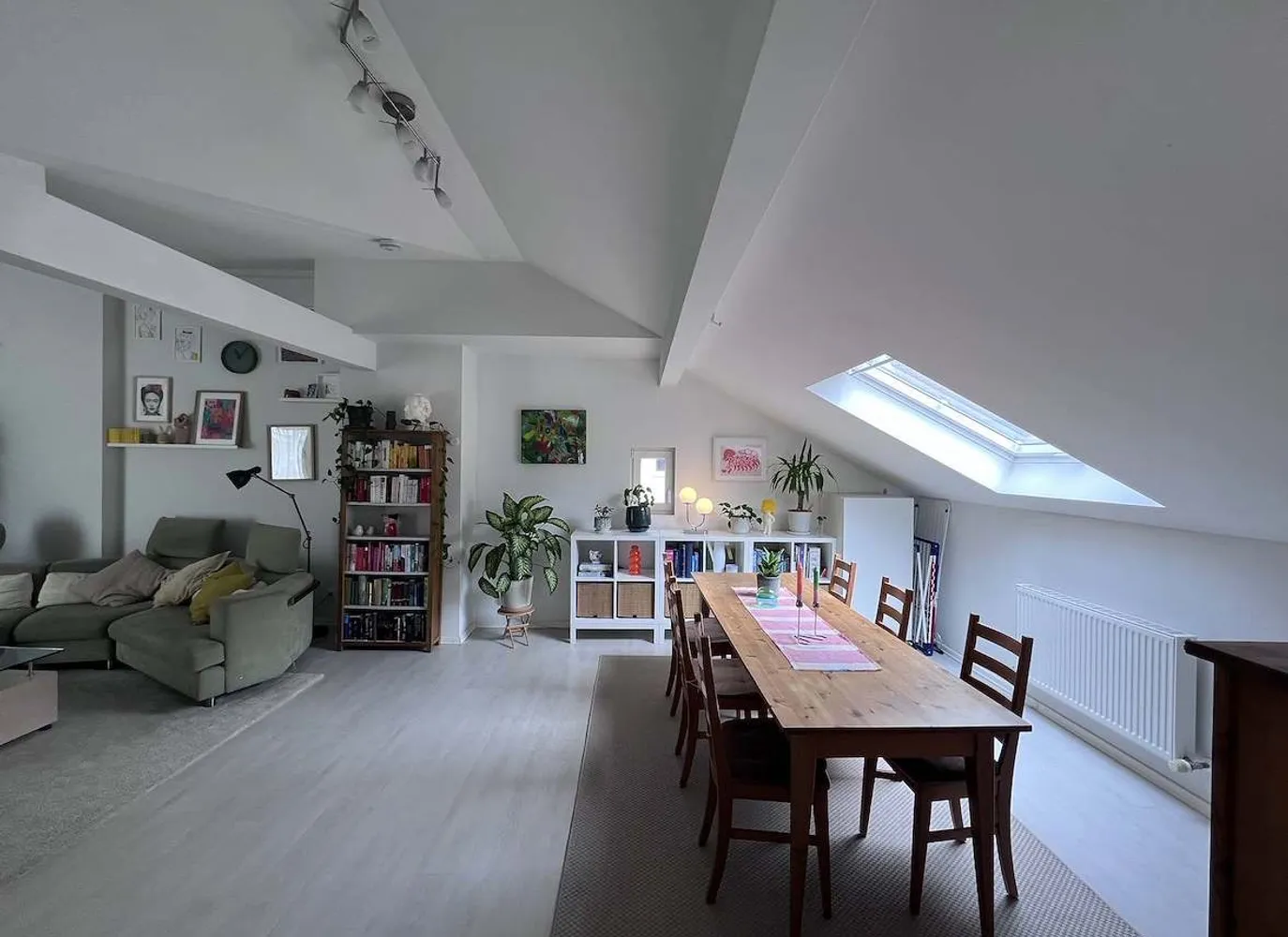 4 Zimmer Wohnung mit 80 m² in Wiesbaden – Bild 1