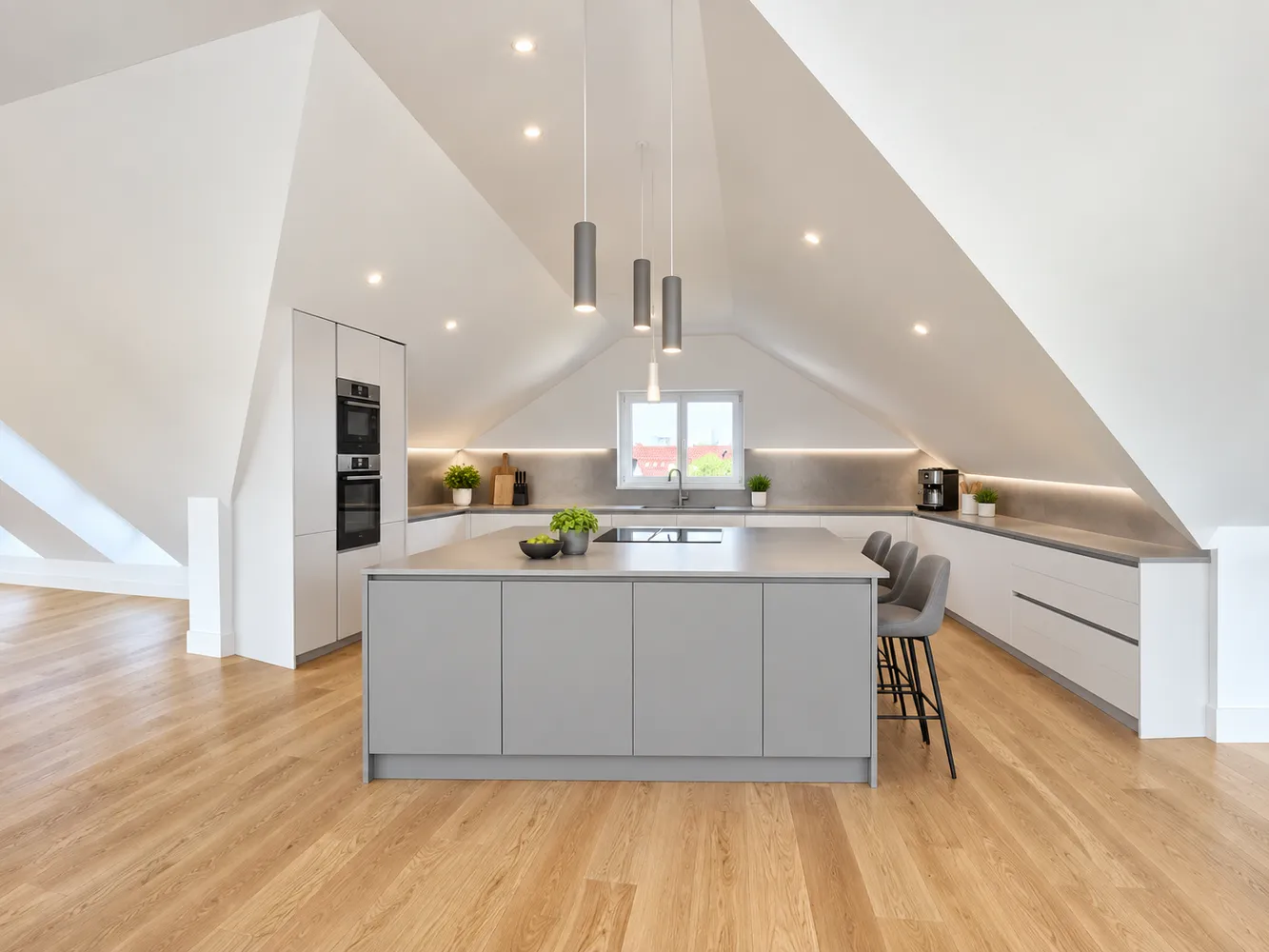 5 Zimmer Wohnung mit 243 m² in München – Bild 10
