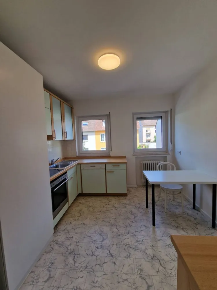 5 Zimmer Wohnung mit 105 m² in Frankfurt am Main – Bild 4