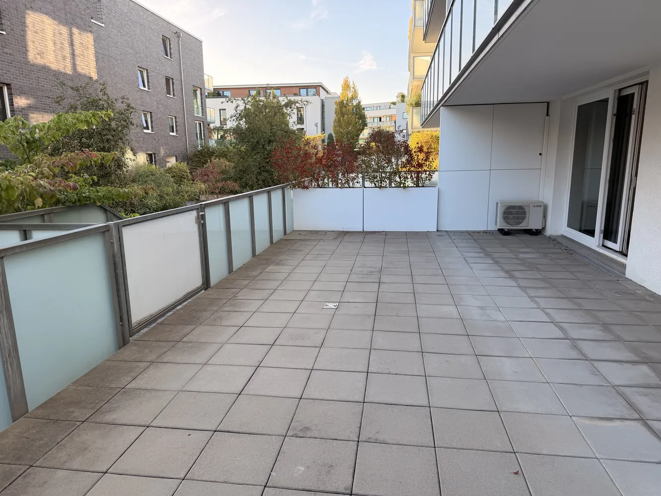 3 Zimmer Wohnung mit 111 m² in Frankfurt am Main – Bild 2