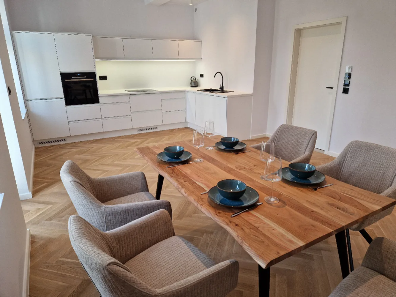 2 Zimmer Wohnung mit 84 m² in Leipzig – Bild 1