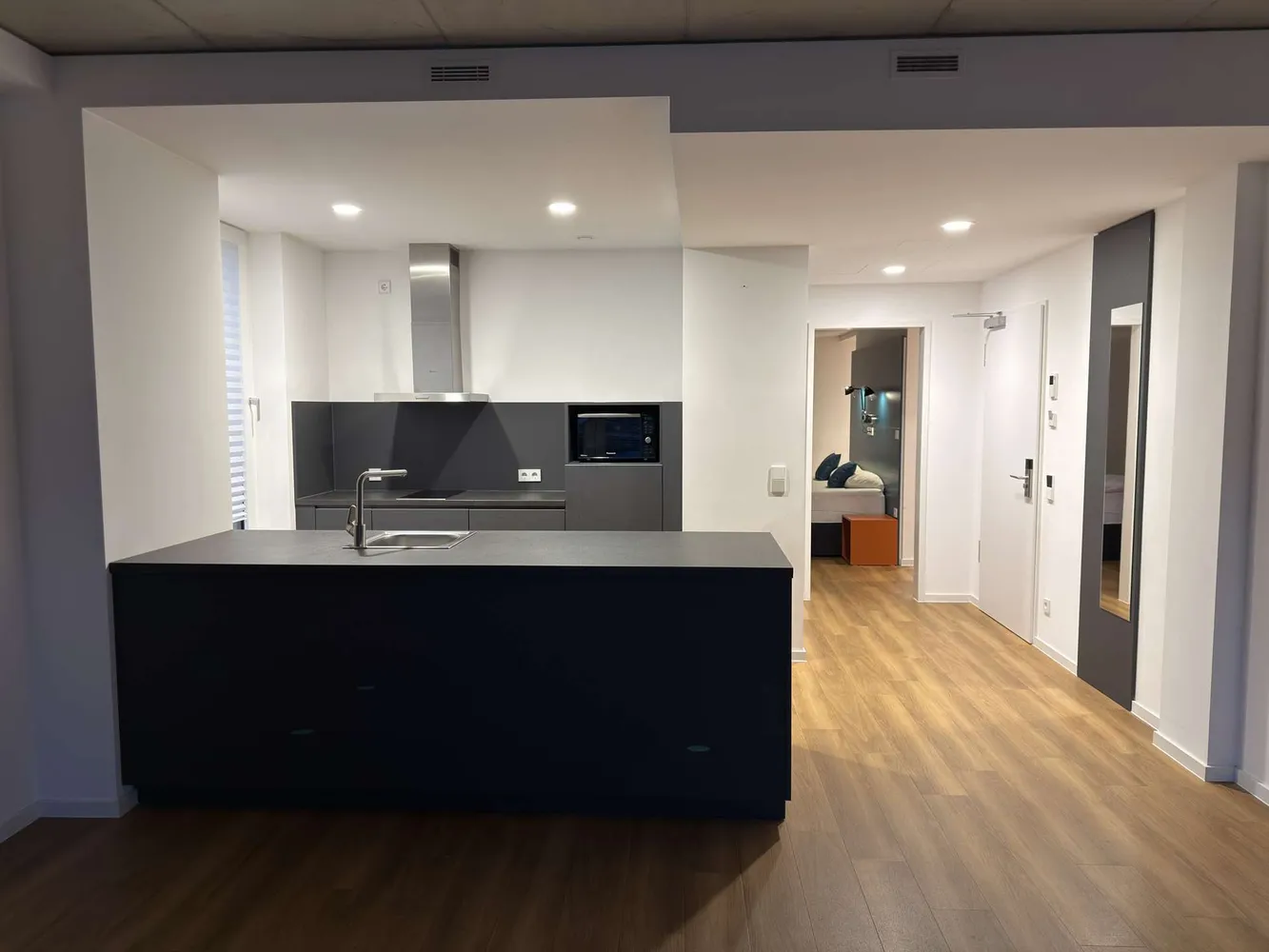2 Zimmer Wohnung mit 80 m² in Düsseldorf – Bild 4