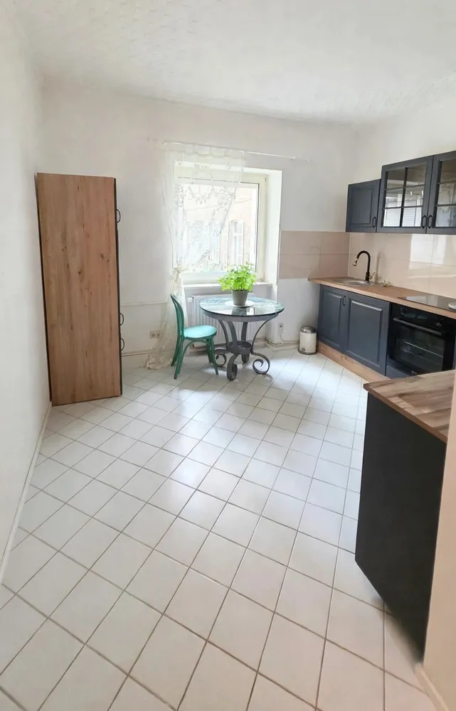 3 Zimmer Wohnung mit 91 m² in Wiesbaden – Bild 2