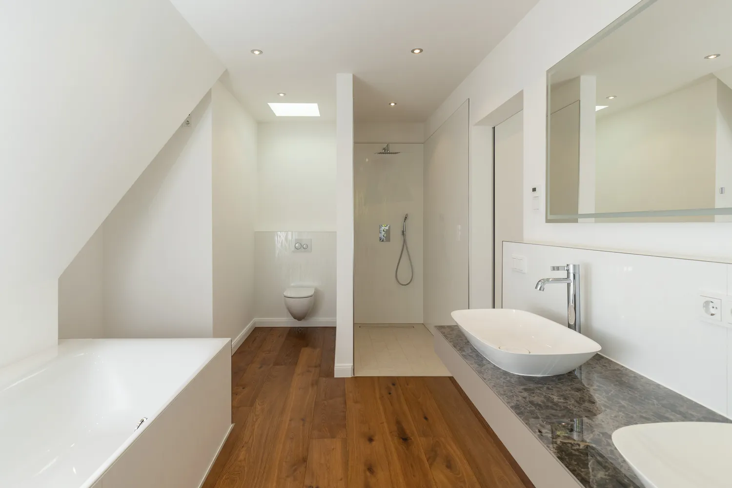 6 Zimmer Wohnung mit 161 m² in Berlin – Bild 10