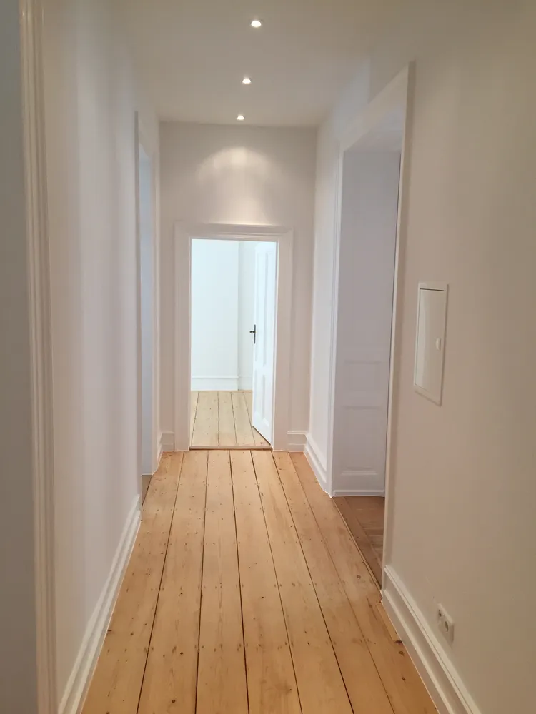 4 Zimmer Wohnung mit 97 m² in Wiesbaden – Bild 1
