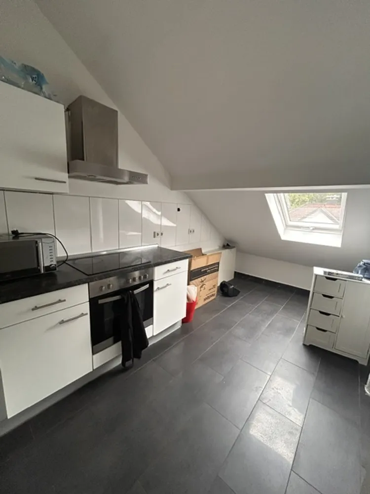 2 Zimmer Wohnung mit 75 m² in Wiesbaden – Bild 3