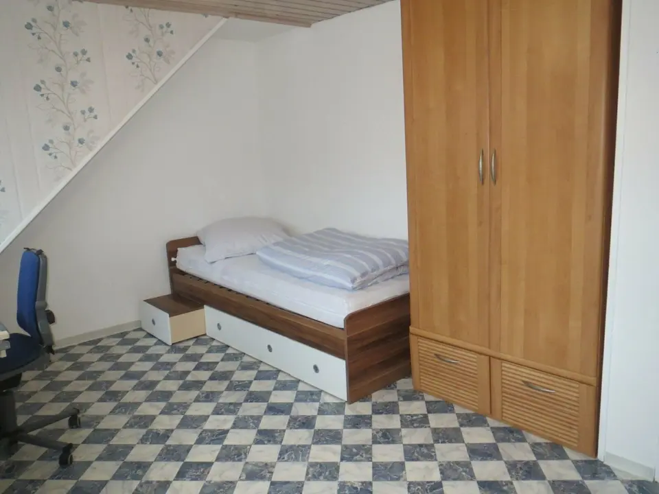 WG-Zimmer mit 15 m² in Rüsselsheim am Main – Bild 1