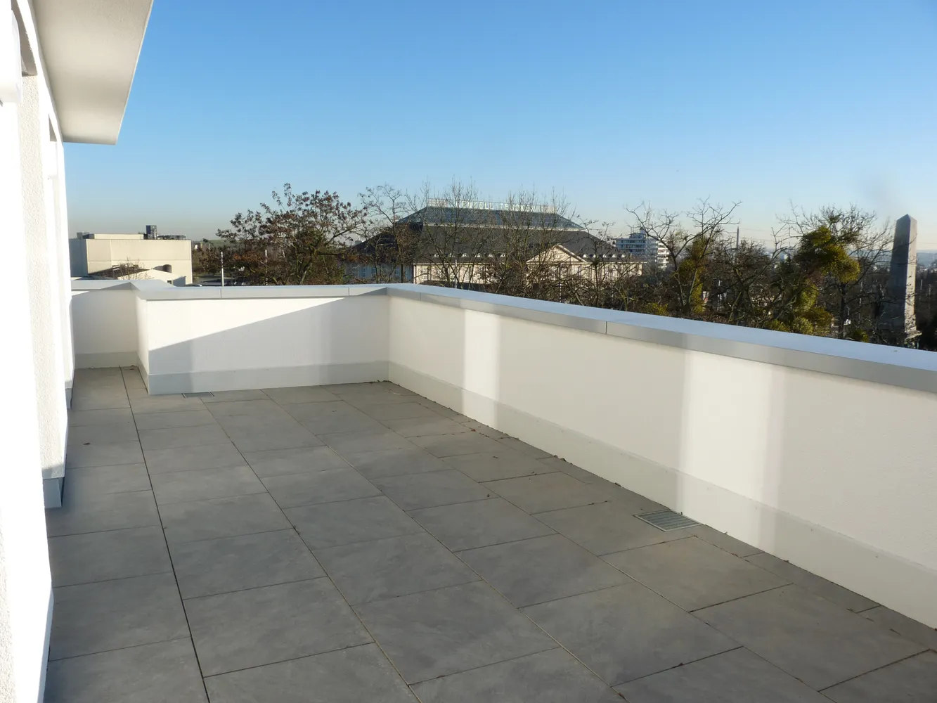 5 Zimmer Wohnung mit 175 m² in Wiesbaden – Bild 2