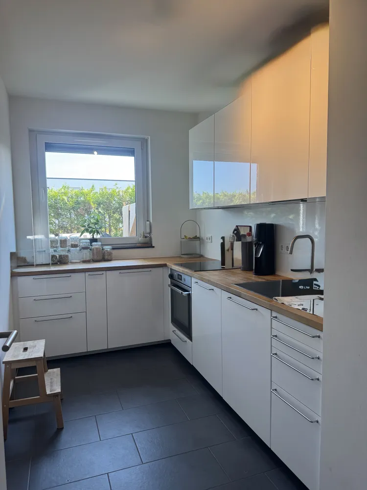 4 Zimmer Wohnung mit 107 m² in Düsseldorf – Bild 2