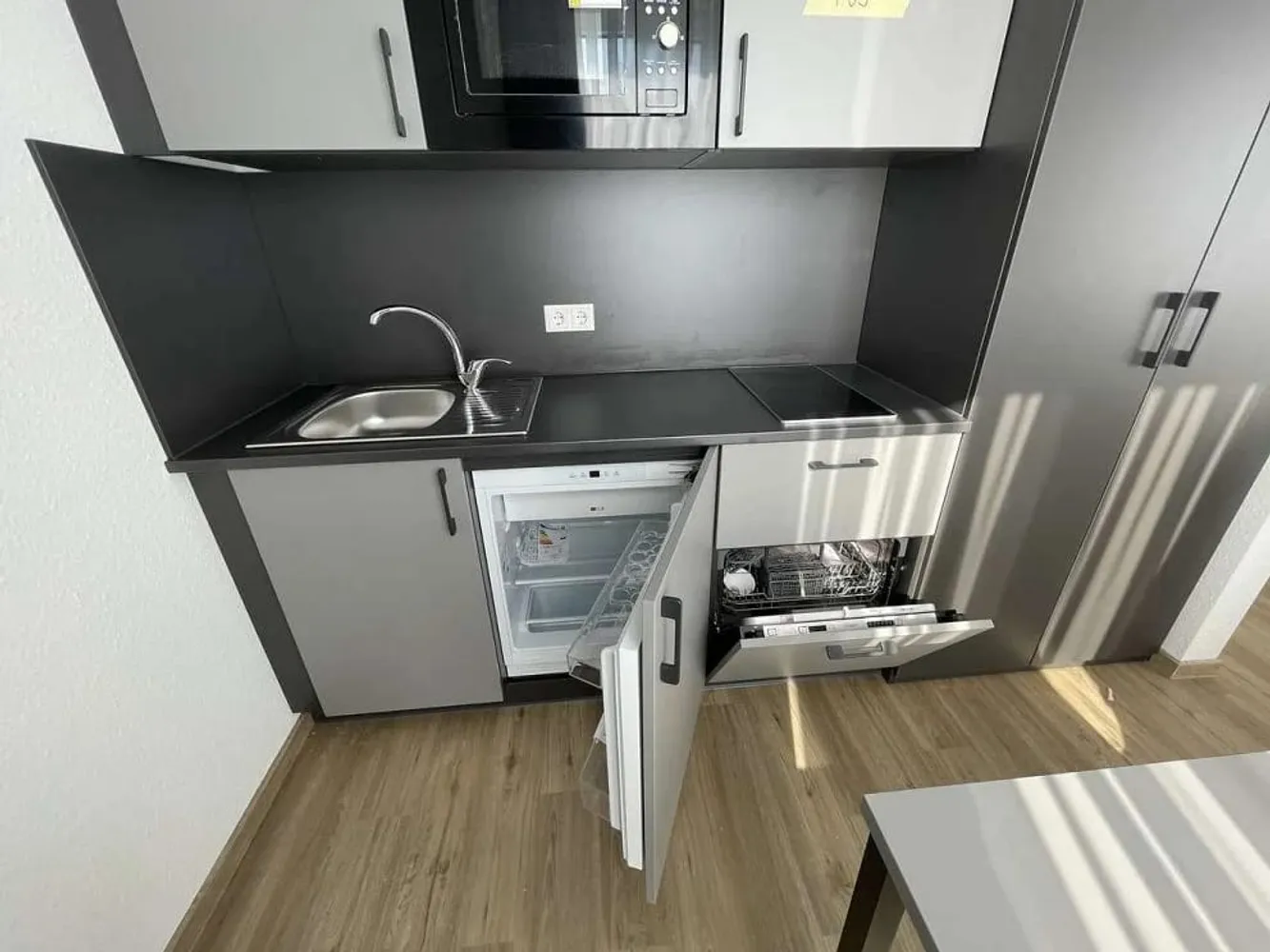 1 Zimmer Wohnung mit 25 m² in Wiesbaden – Bild 3