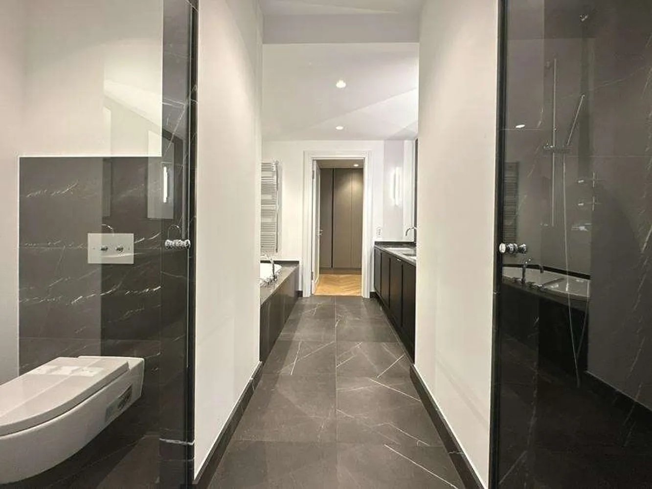5 Zimmer Wohnung mit 170 m² in Berlin – Bild 9