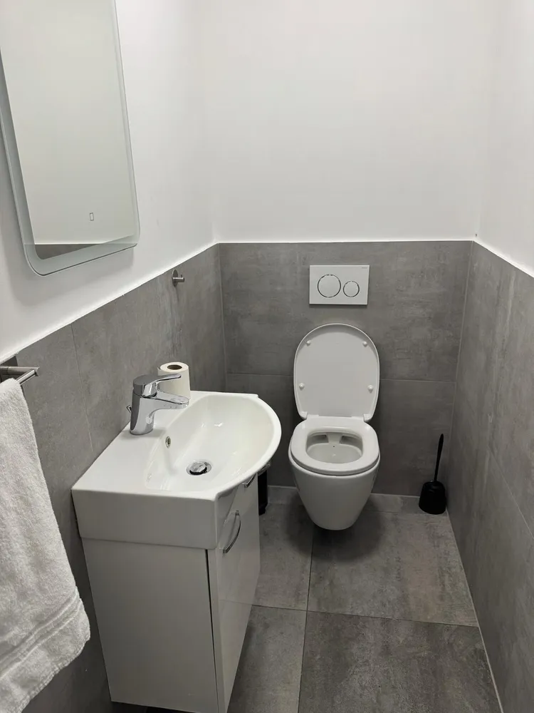 4 Zimmer Wohnung mit 125 m² in Düsseldorf – Bild 2