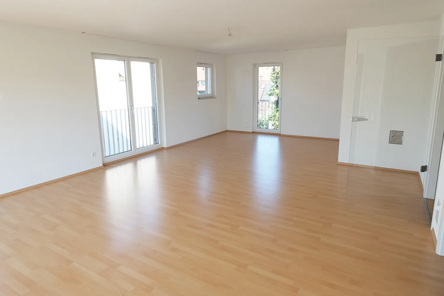 6 Zimmer Wohnung mit 152 m² in Stuttgart – Bild 2