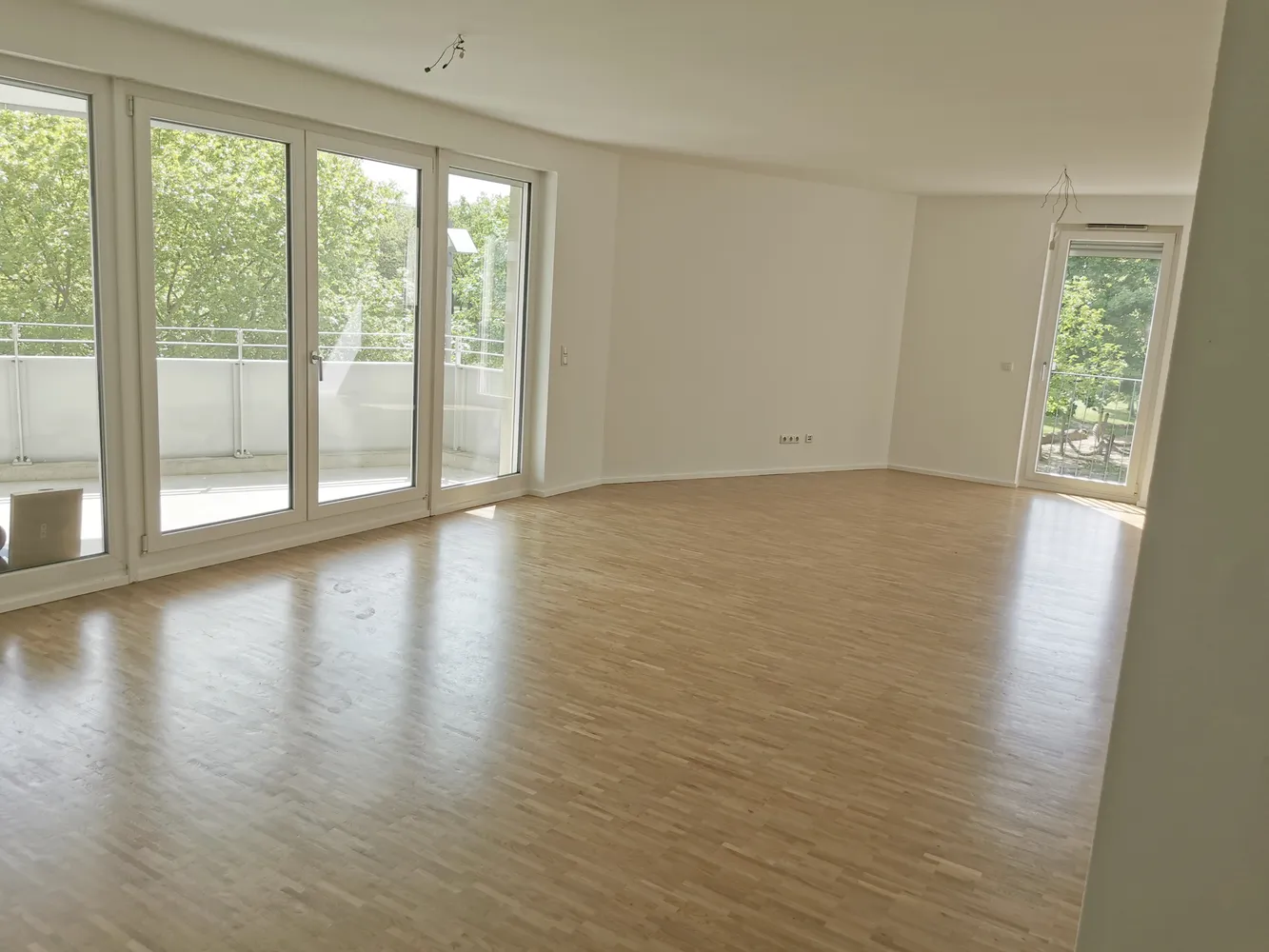 3 Zimmer Wohnung mit 100 m² in Frankfurt am Main – Bild 1