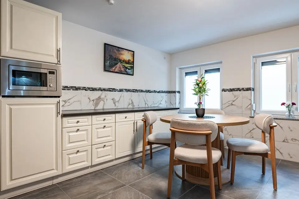 6 Zimmer Wohnung mit 20 m² in Bremen – Bild 10