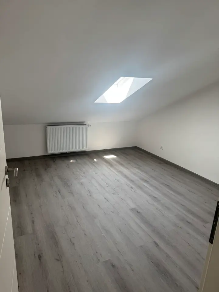 2 Zimmer Wohnung mit 100 m² in Tuttlingen – Bild 2