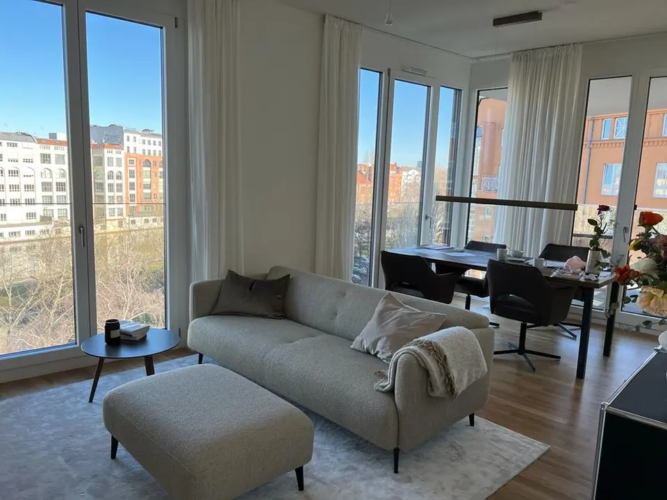 4 Zimmer Wohnung mit 112 m² in Berlin – Bild 1