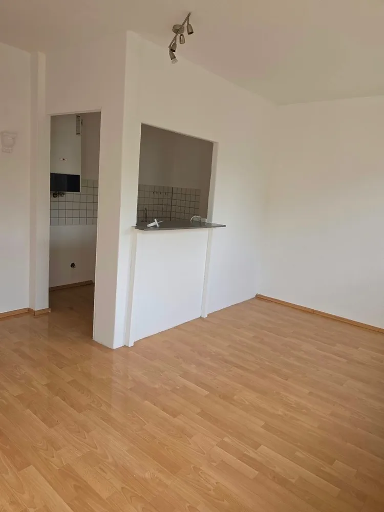 1 room apartment with 27 m² in Wuppertal – Photo 3