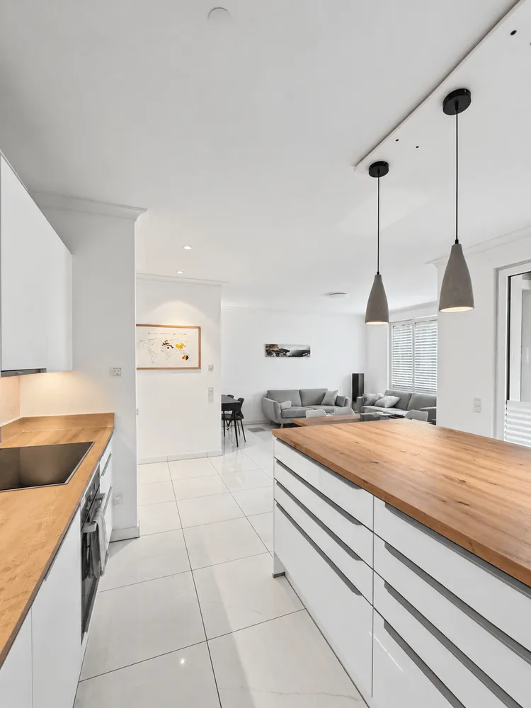 4 Zimmer Wohnung mit 107 m² in München – Bild 1