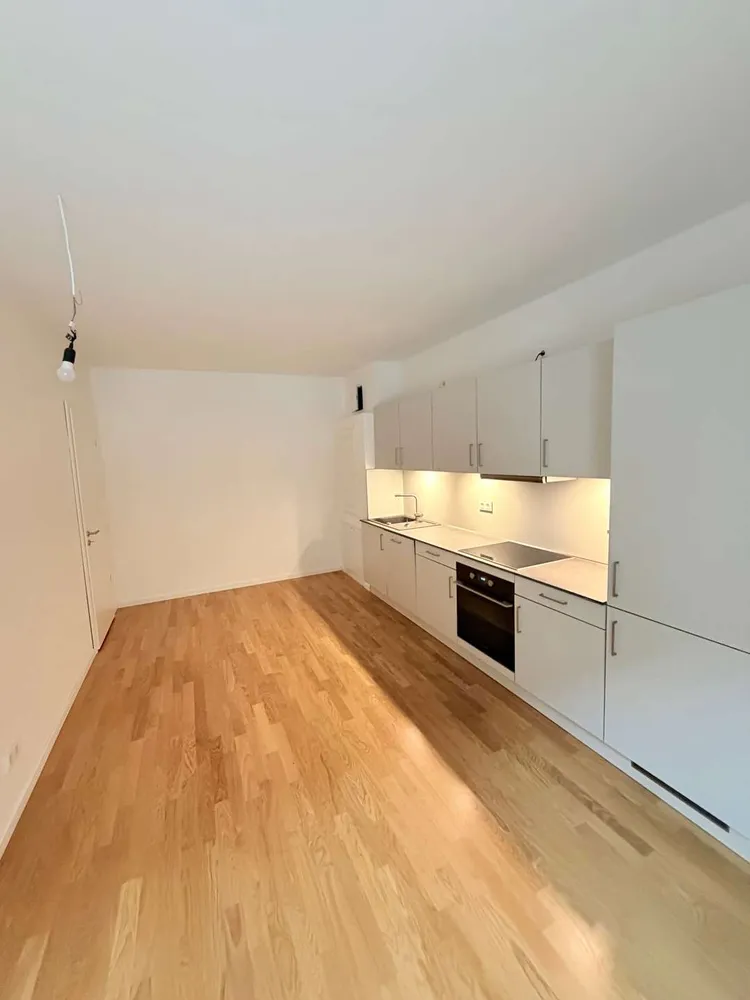 4 Zimmer Wohnung mit 93 m² in Berlin – Bild 2