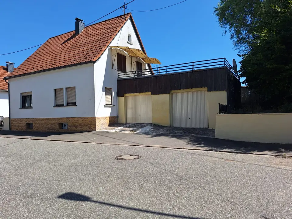 6 Zimmer Haus mit 130 m² in Saarbrücken – Bild 3