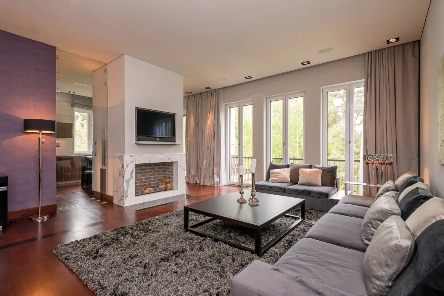 4 Zimmer Wohnung mit 188 m² in Berlin – Bild 1