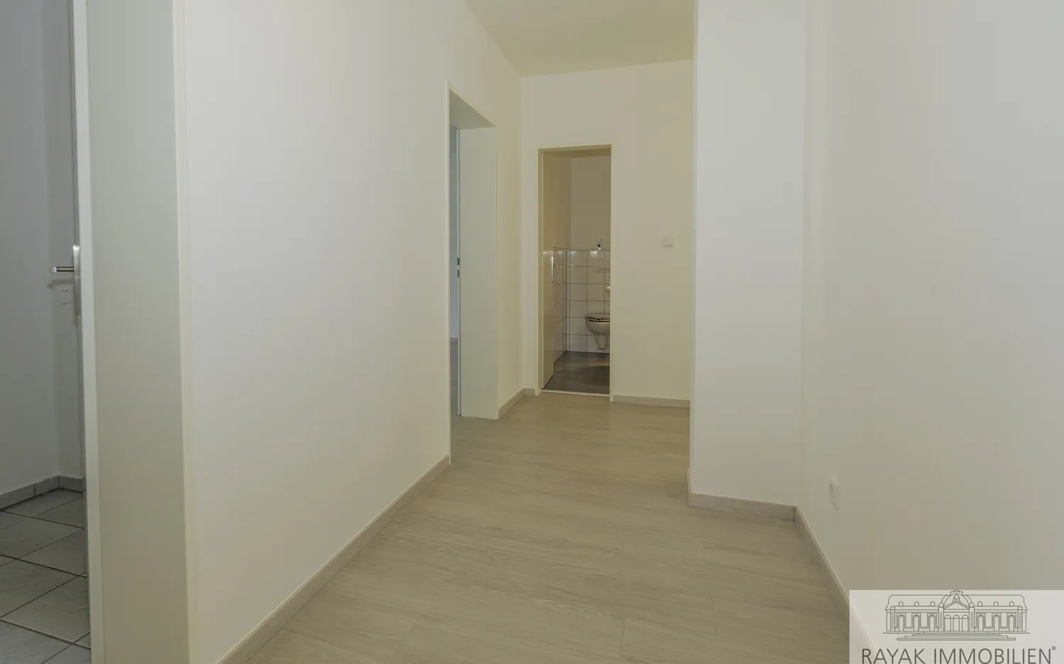 2 Zimmer Wohnung mit 70 m² in Düsseldorf – Bild 10