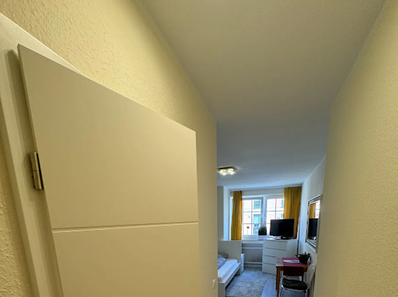 1 Zimmer Wohnung mit 25 m² in Düsseldorf – Bild 2