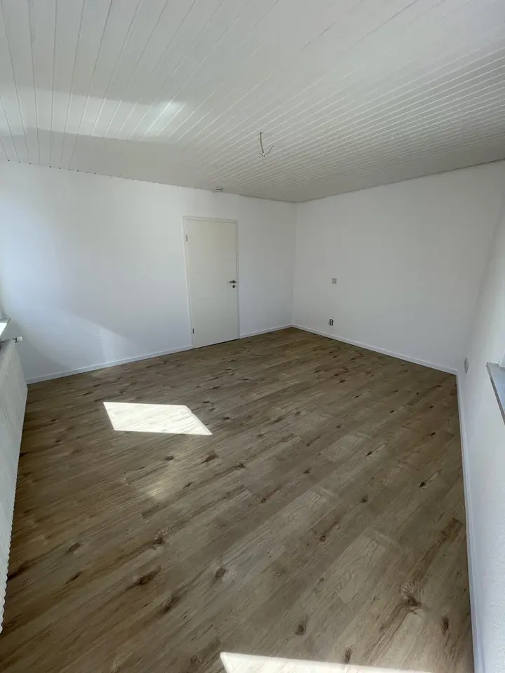 6 Zimmer Wohnung mit 120 m² in Nürtingen – Bild 9