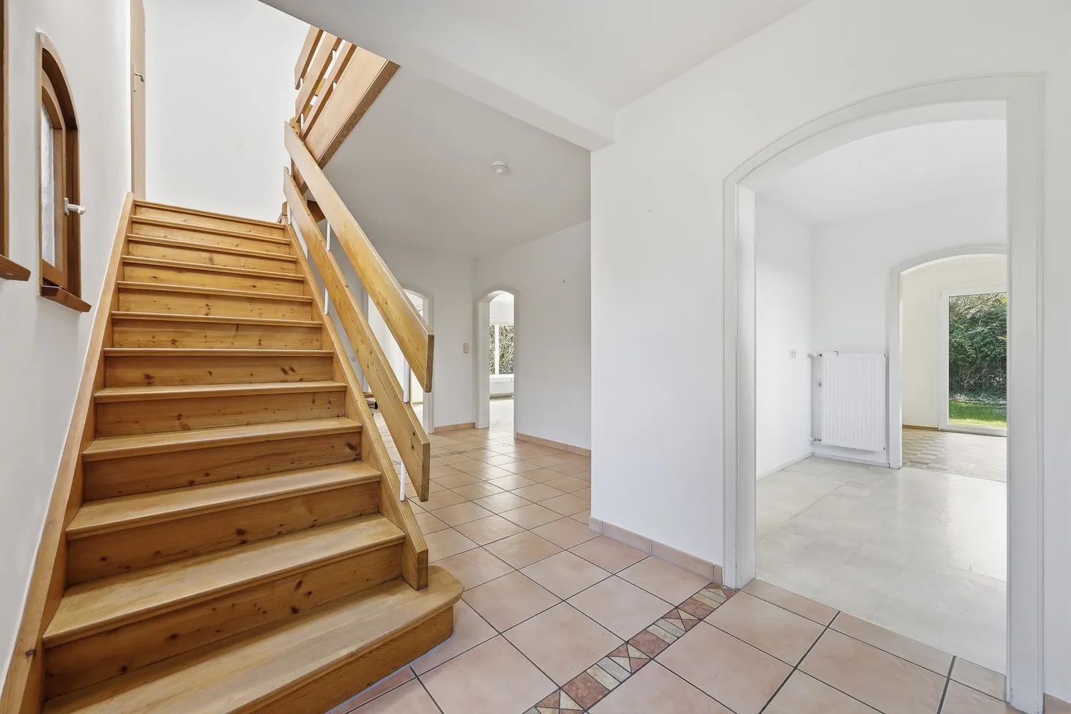 7 Zimmer Haus mit 176 m² in München – Bild 1