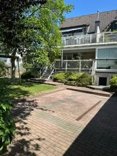 WG-Zimmer mit 150 m² in Düsseldorf – Bild 1