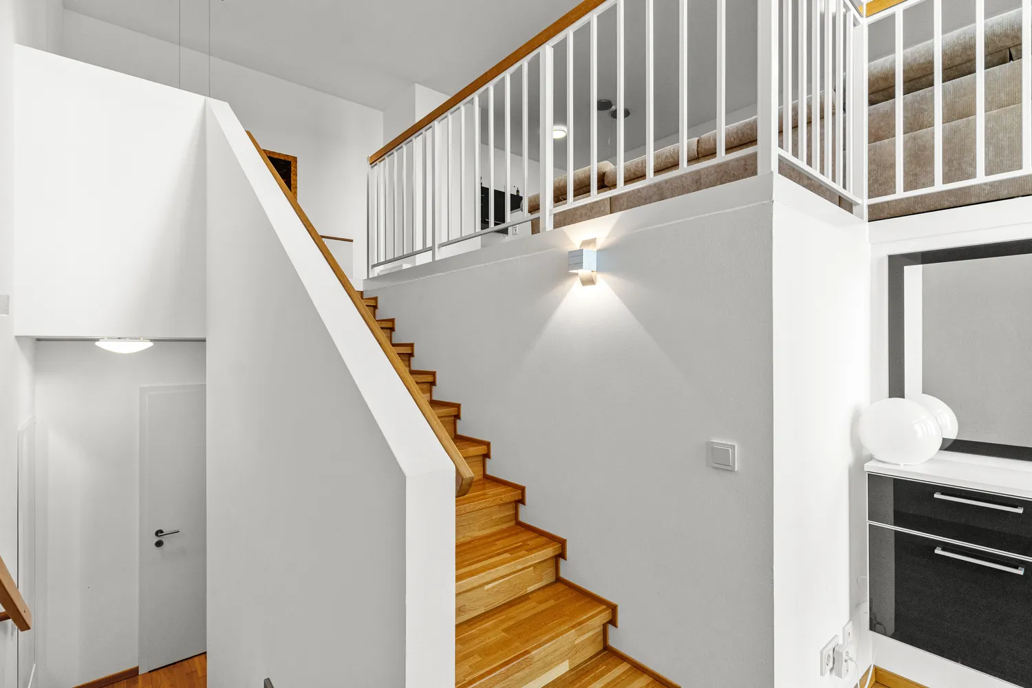 2 Zimmer Wohnung mit 102 m² in Aachen – Bild 1