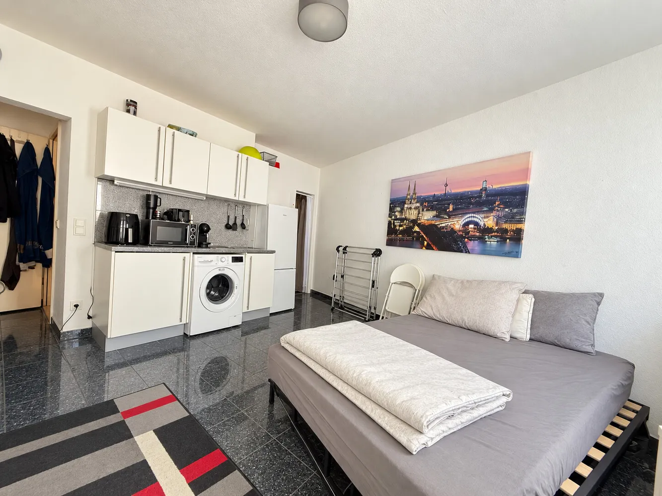 1 Zimmer Wohnung mit 30 m² in Köln – Bild 1