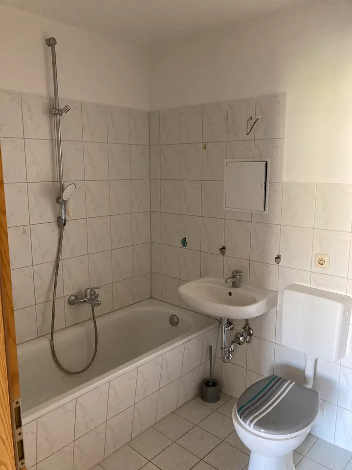 2 Zimmer Wohnung mit 52 m² in Schwerin – Bild 4