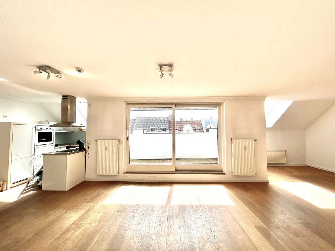 3 Zimmer Wohnung mit 88 m² in Düsseldorf – Bild 3