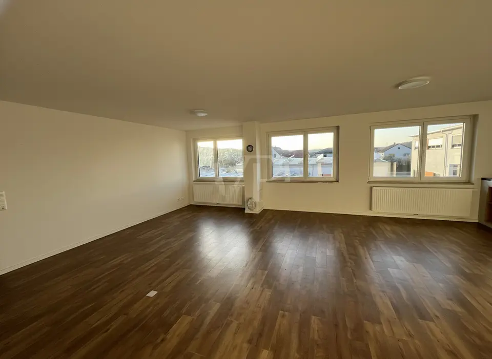 4 Zimmer Wohnung mit 181 m² in Ansbach – Bild 1