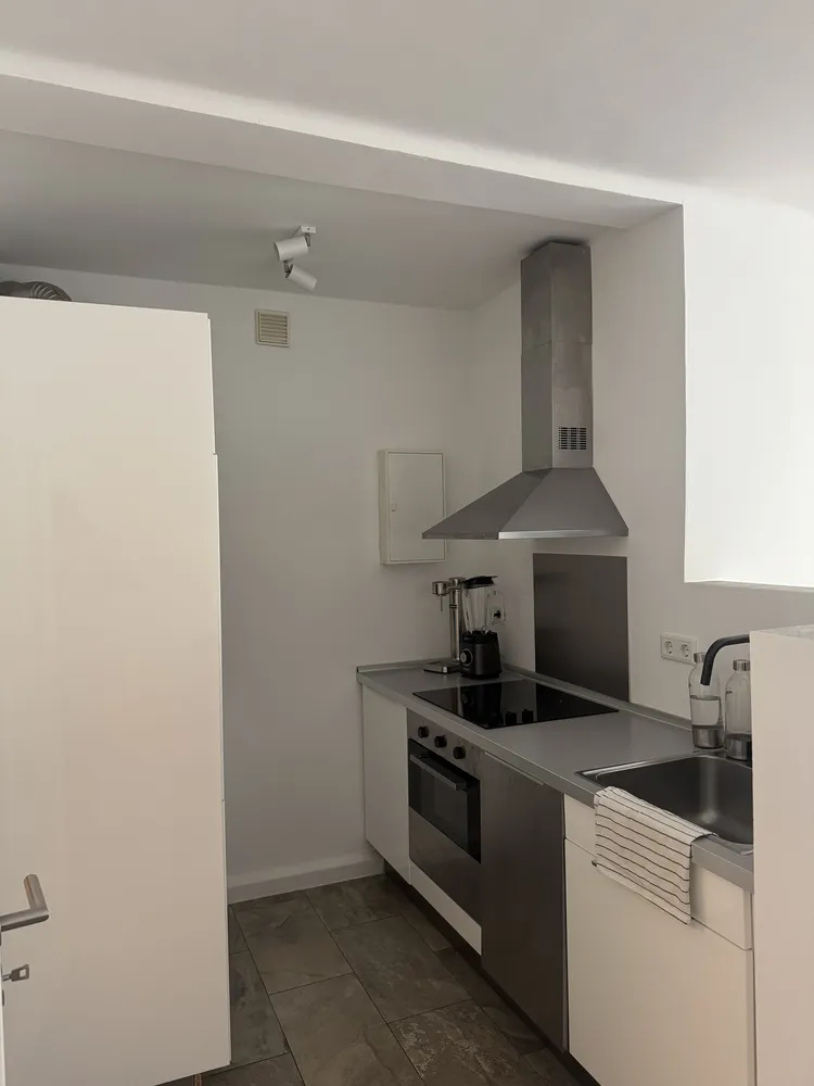 2 Zimmer Wohnung mit 55 m² in Düsseldorf – Bild 4
