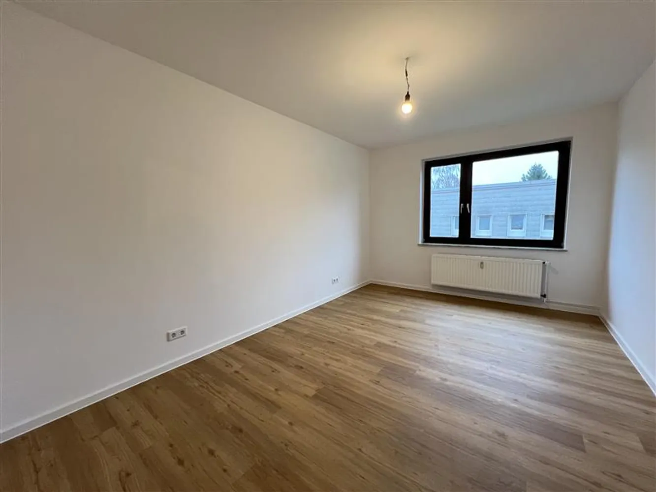 2 Zimmer Wohnung mit 67 m² in Hamburg – Bild 2