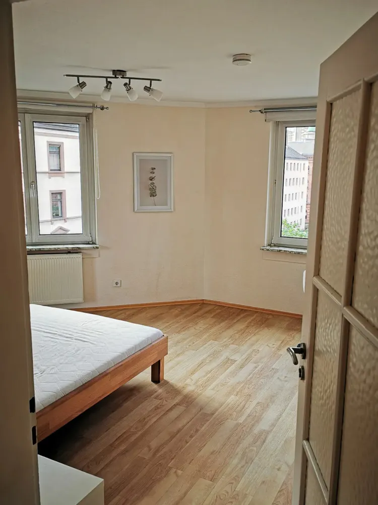 WG-Zimmer mit 19 m² in Frankfurt am Main – Bild 1