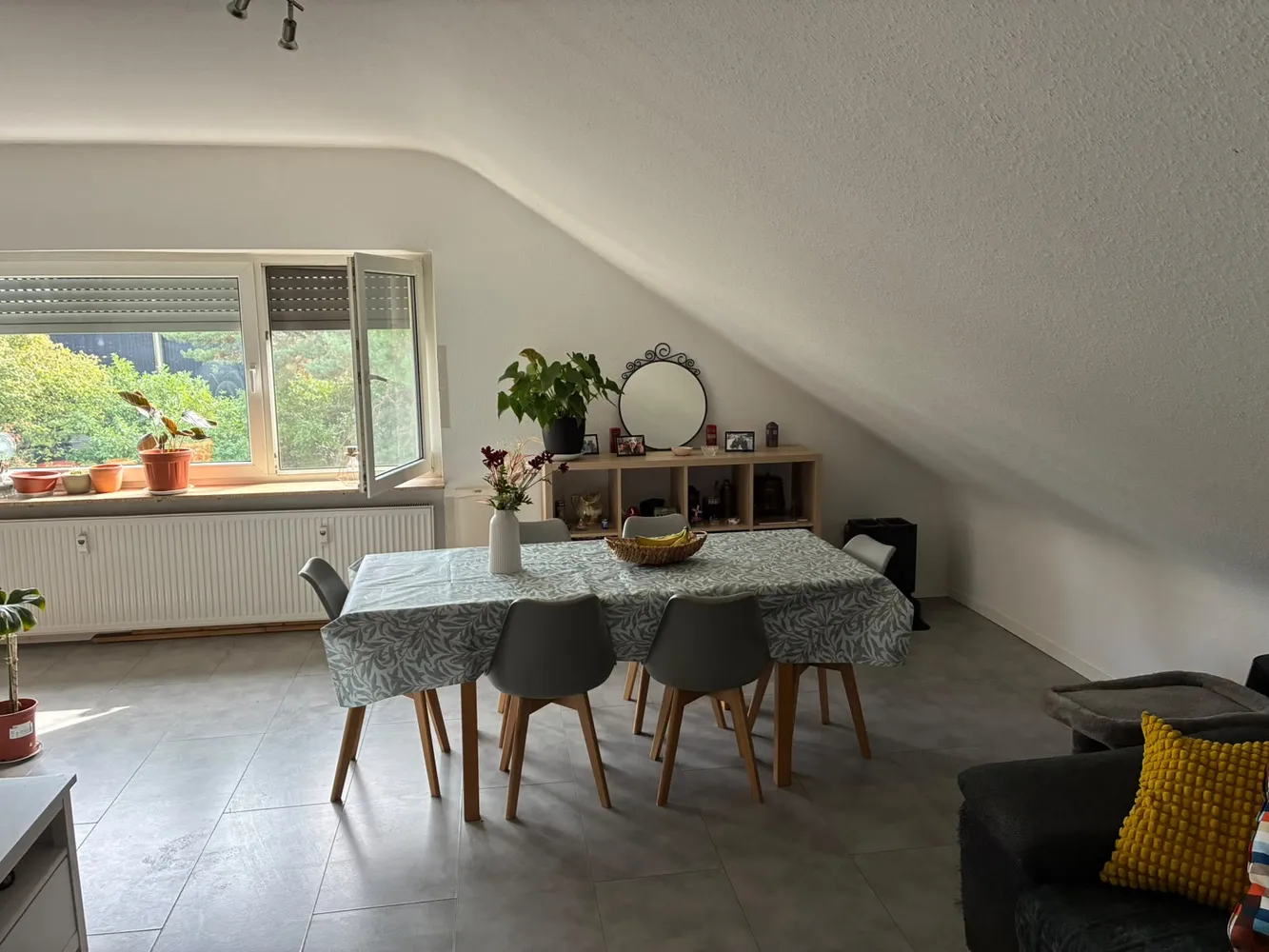 4 Zimmer Wohnung mit 100 m² in Mainz – Bild 2