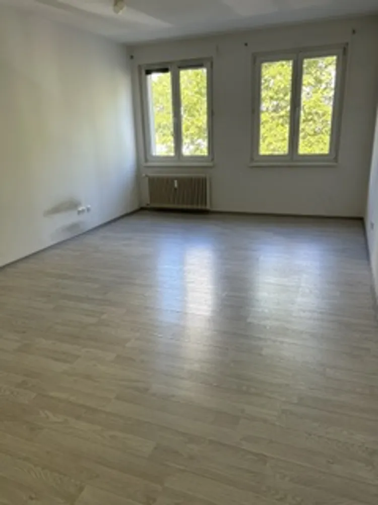 2 Zimmer Wohnung mit 80 m² in Frankfurt am Main – Bild 2