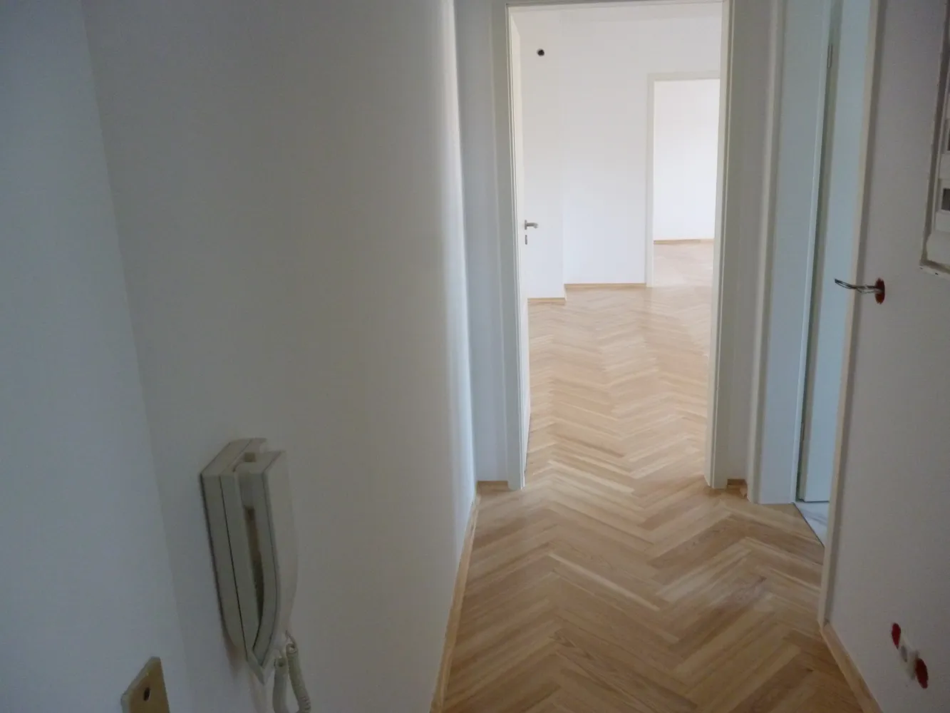 2 Zimmer Wohnung mit 50 m² in Frankfurt am Main – Bild 2